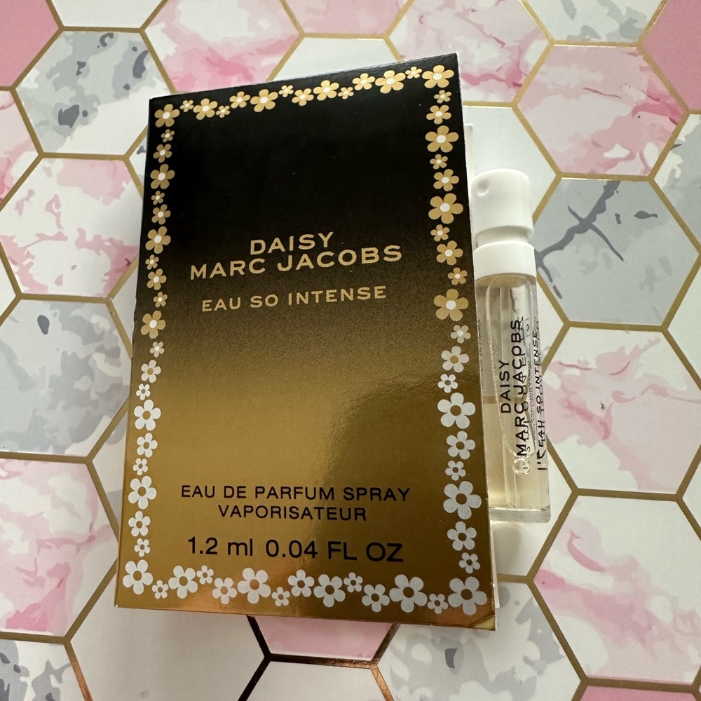 Daisy Marc Jacobs Eau So Intense